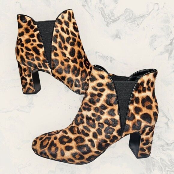 White House Black Market Cheetah Print Haircalf Heeled Bootie Women’s Size 8M - Picture 5 of 9